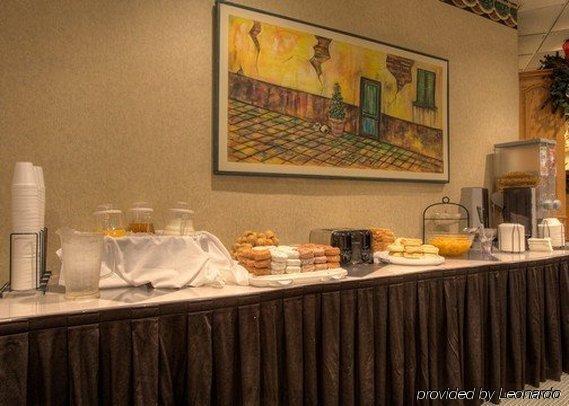 Econo Lodge Inn & Suites Lumberton Restaurang bild