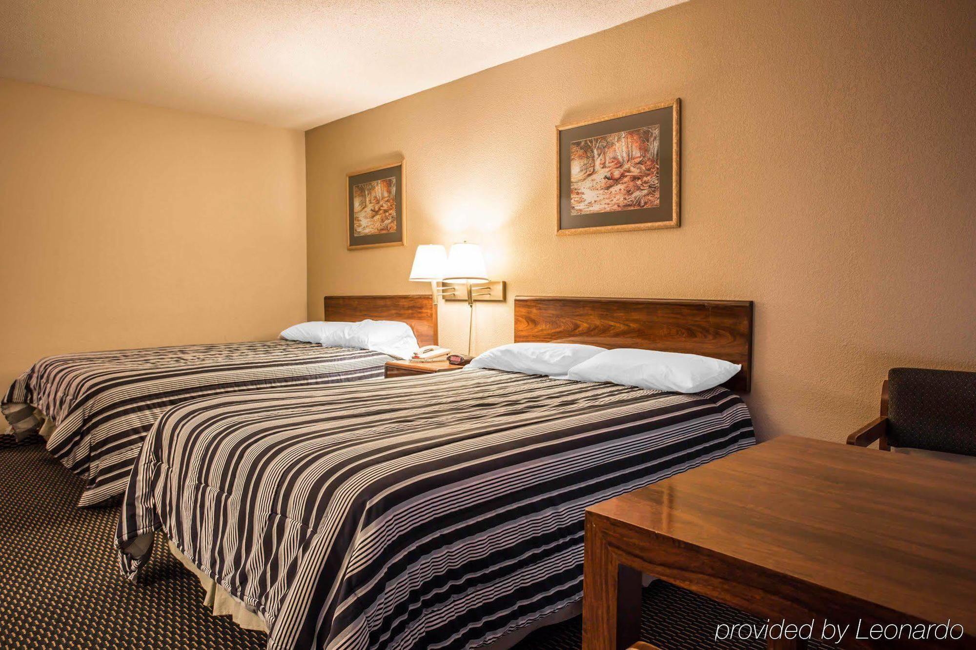 Econo Lodge Inn & Suites Lumberton Exteriör bild